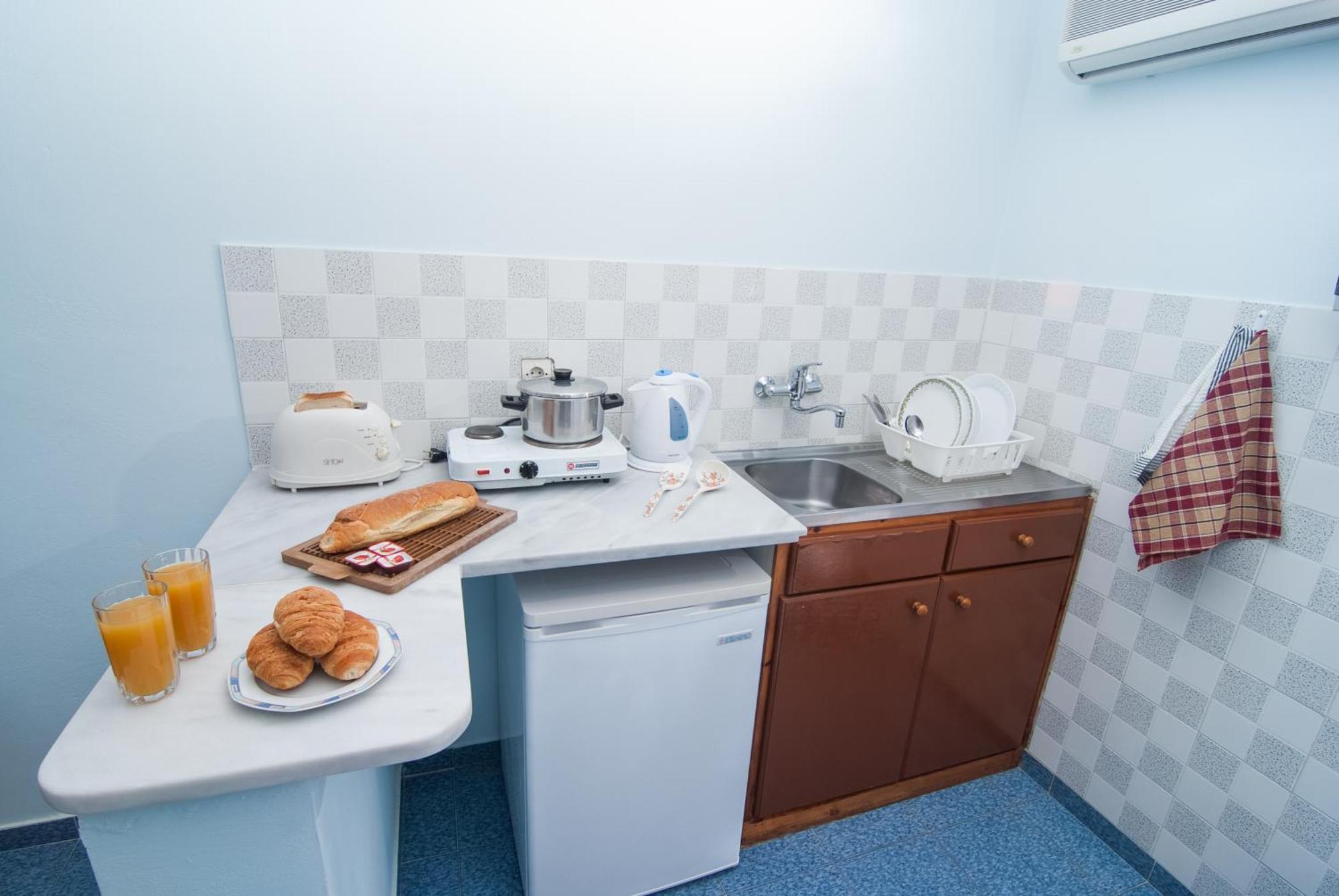 Dina Studios Kalamaki  Bagian luar foto
